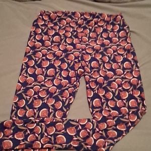 NWOT TC LuLaRoe leggings